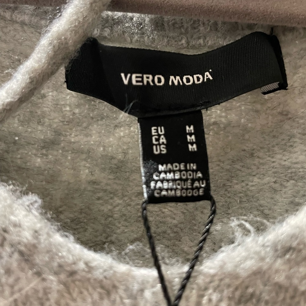 Vero Moda gray sweater blouse - Picture 2 of 9